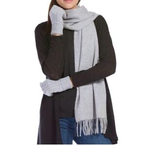 Fishers Finery 100% cashmere glove, scarf set Soft Grey